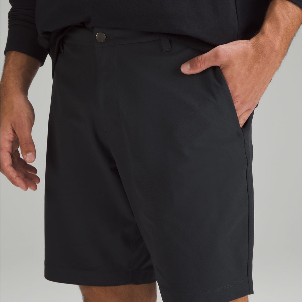 lululemon athletica Men's Gray Commission Short Classic 9”